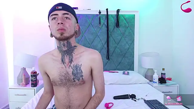 Asha zuri and adam online show from 12-05-25, 12:47