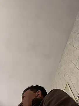 Snapshot of PIROCAGG21 chatting on 10-10-25, 10:25 PIROCAGG21 online show from 10-10-25, 10:25