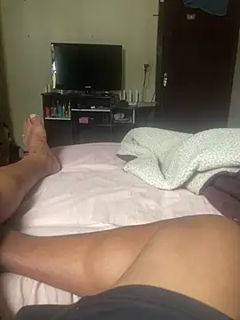 Snapshot of PIROCAGG21 chatting on 11-08-25, 11:21 PIROCAGG21 online show from 11-08-25, 11:21