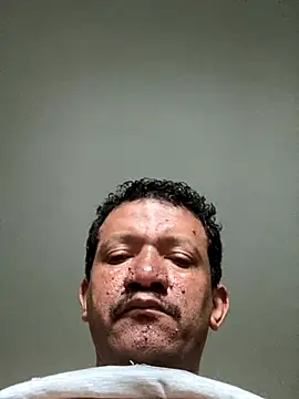 Snapshot of PIROCAGG21 chatting on 11-21-25, 08:46 PIROCAGG21 online show from 11-21-25, 08:46