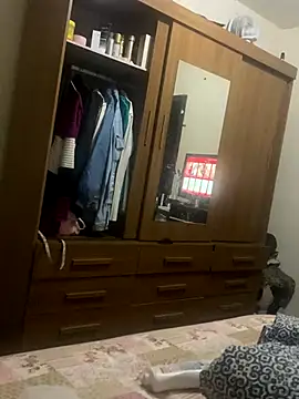 Snapshot of PIROCAGG21 chatting on 12-01-25, 11:10 PIROCAGG21 online show from 12-01-25, 11:10