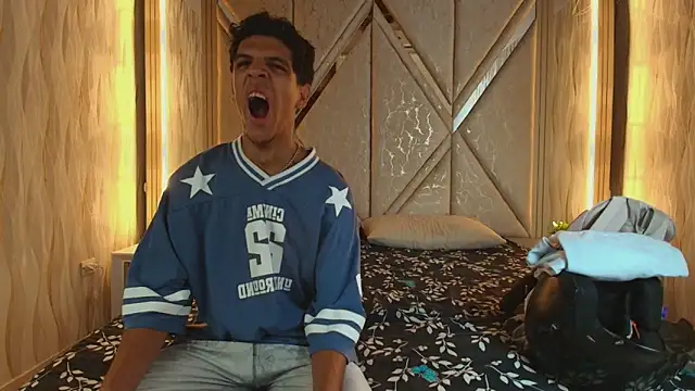 Hotcouple 222 online show from 02-08-26, 07:23