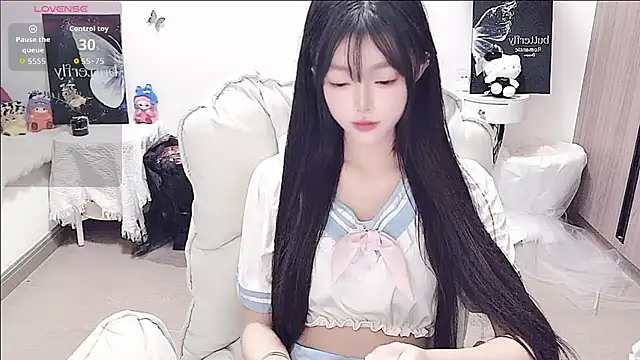 Snapshot of -EEBABY chatting on 06-02-26, 02:41 -EEBABY online show from 06-02-26, 02:41