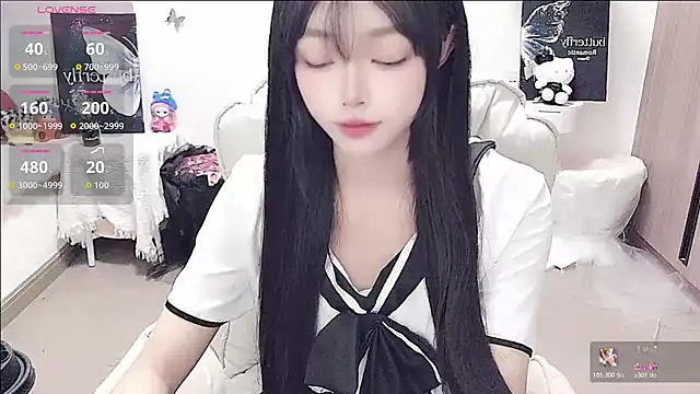 Snapshot of -EEBABY chatting on 06-04-26, 02:23 -EEBABY online show from 06-04-26, 02:23