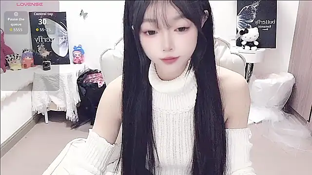 Snapshot of -EEBABY chatting on 06-18-26, 04:11 -EEBABY online show from 06-18-26, 04:11