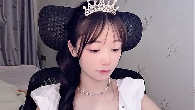 Snapshot of puppy-999 chatting on 06-05-26, 02:01 puppy-999 online show from 06-05-26, 02:01