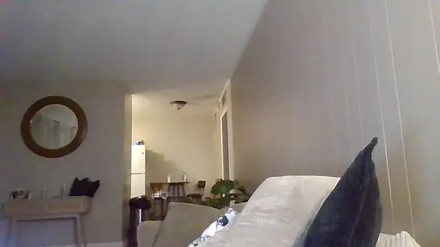 Miss honey94 online show from 09-28-25, 09:58