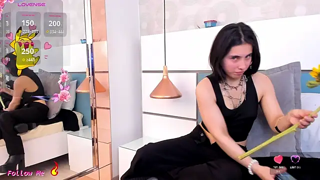 Snapshot of Ashkoreh chatting on 09-20-25, 06:53 Ashkoreh online show from 09-20-25, 06:53