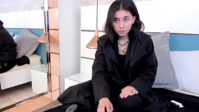 Snapshot of Ashkoreh chatting on 10-23-25, 09:24 Ashkoreh online show from 10-23-25, 09:24