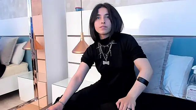 Snapshot of Ashkoreh chatting on 11-02-25, 06:32 Ashkoreh online show from 11-02-25, 06:32