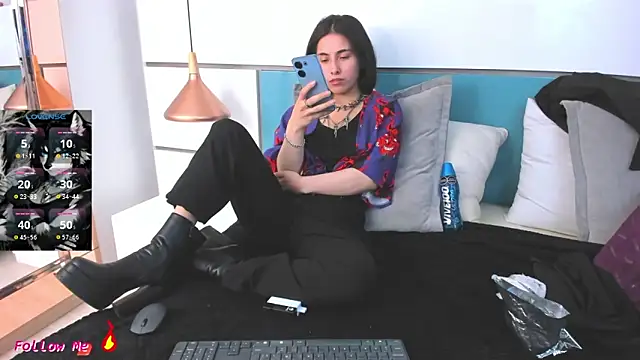 Snapshot of Ashkoreh chatting on 02-06-26, 06:44 Ashkoreh online show from 02-06-26, 06:44