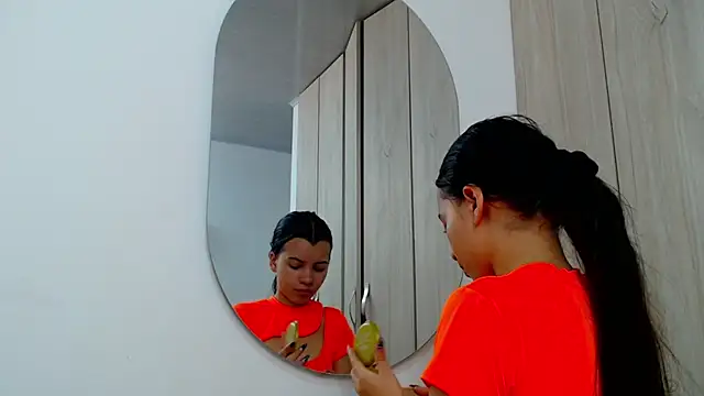 pinky f00x online show from 02-20-26, 07:25