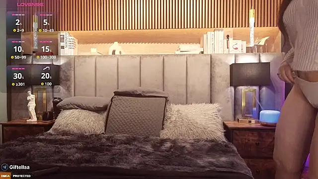 Snapshot of Angelina_Dior chatting on 09-22-25, 06:21 Angelina Dior online show from 09-22-25, 06:21