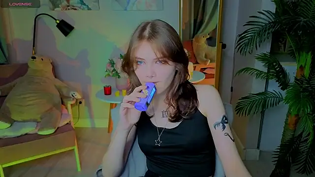 Snapshot of Dilara_xBaby chatting on 09-20-25, 02:29 Dilara xBaby online show from 09-20-25, 02:29