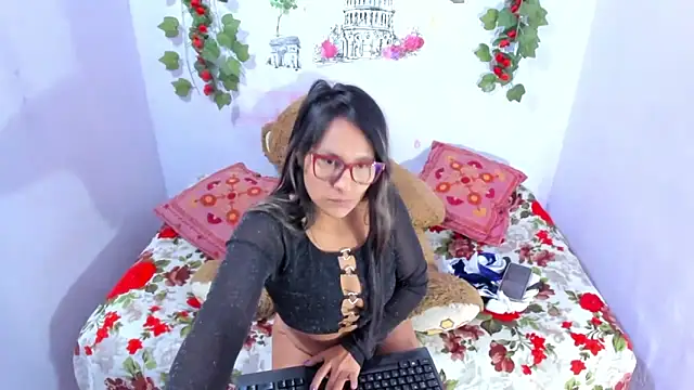 NataliaAndJulliam online show from 11-14-25, 05:06