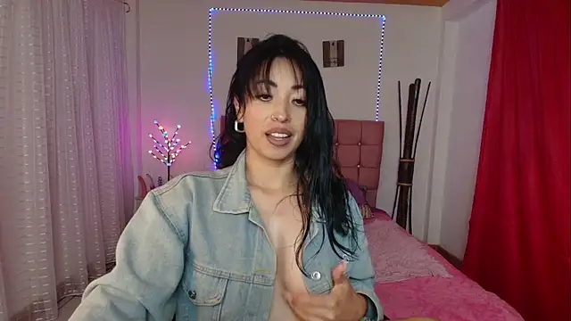 hannagomez 24 online show from 03-03-26, 12:28