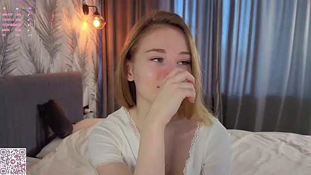 ElvinaRose online show from 03-27-26, 04:40