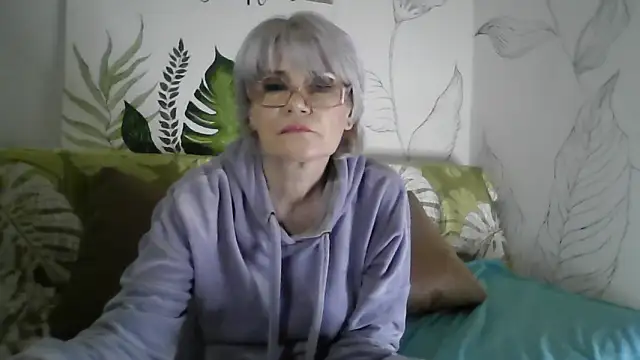 Snapshot of Catty_Lady chatting on 02-08-26, 07:28 Catty Lady online show from 02-08-26, 07:28