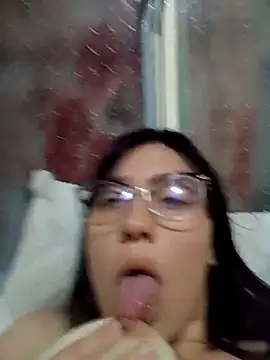 lareinalareinadelanal online show from 11-12-25, 11:25