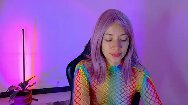 Sarasavage online show from 05-21-26, 12:34