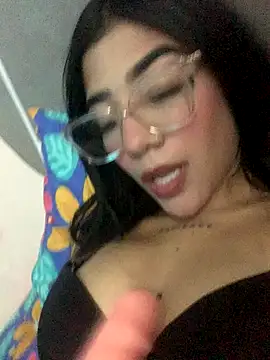 ElaRose 12 online show from 11-05-25, 07:03