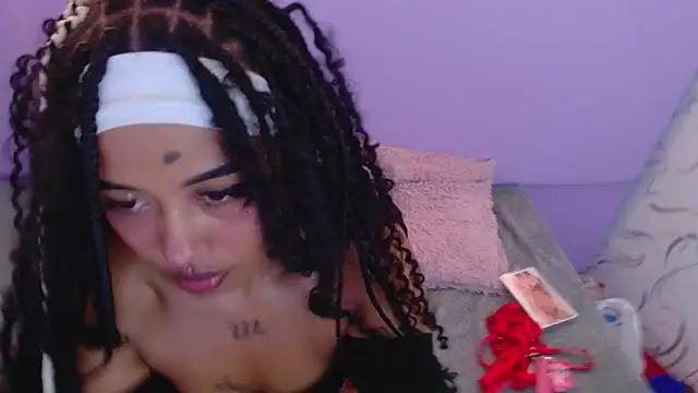 SachaBratz online show from 09-18-25, 12:18