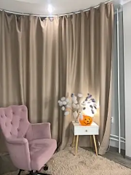 Naomi   Rias online show from 10-31-25, 01:06