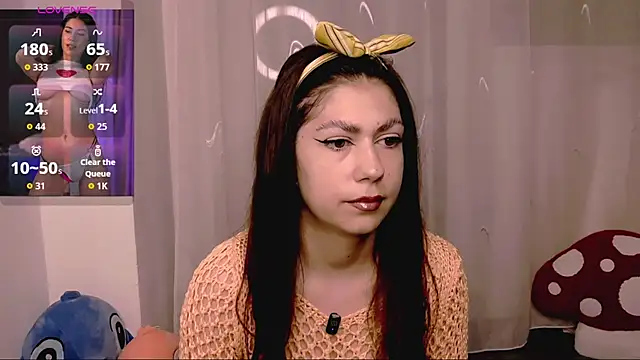 M1kaylaRaven online show from 10-04-25, 03:37