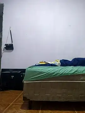 Snapshot of Rafaschuler chatting on 11-12-25, 08:26 Rafaschuler online show from 11-12-25, 08:26