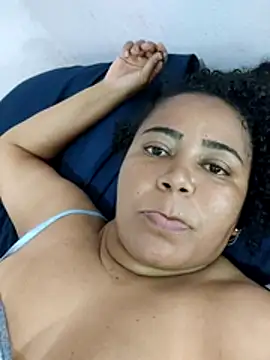 Snapshot of Rafaschuler chatting on 12-15-25, 04:44 Rafaschuler online show from 12-15-25, 04:44