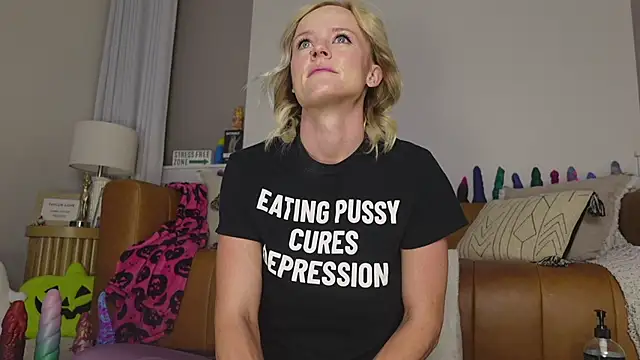 Taylorlove303 online show from 10-24-25, 10:11