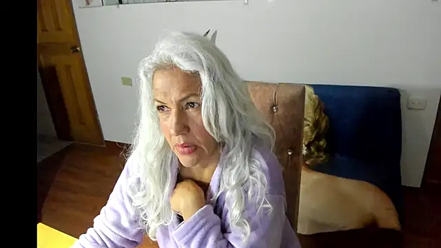 marilyn70 online show from 07-21-26, 06:05