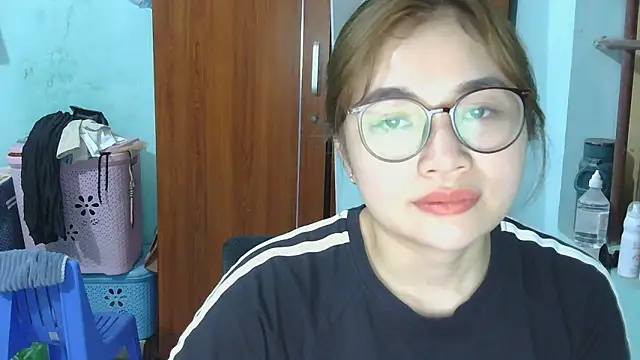 Uhem112 online show from 10-17-25, 12:52