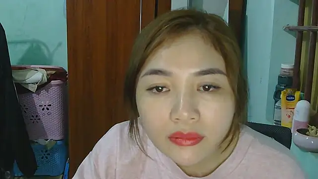 Uhem112 online show from 10-31-25, 01:23