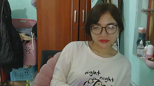 Uhem112 online show from 11-15-25, 03:37