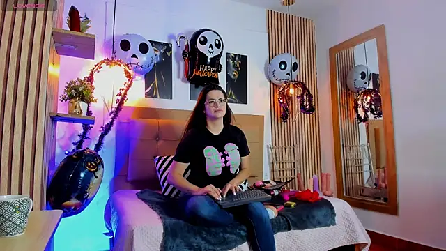  samanthaa foxx online show from 10-14-25, 10:38