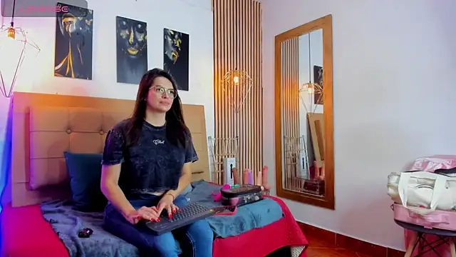  samanthaa foxx online show from 11-06-25, 10:49