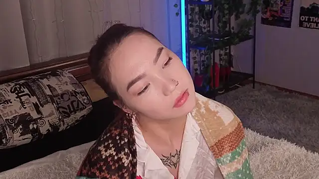 OdetteBiddy online show from 12-17-25, 08:15