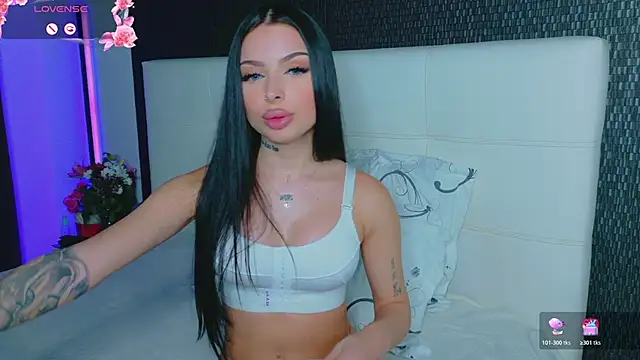 Snapshot of AshleyEttheenn chatting on 03-05-26, 05:53 AshleyEttheenn online show from 03-05-26, 05:53