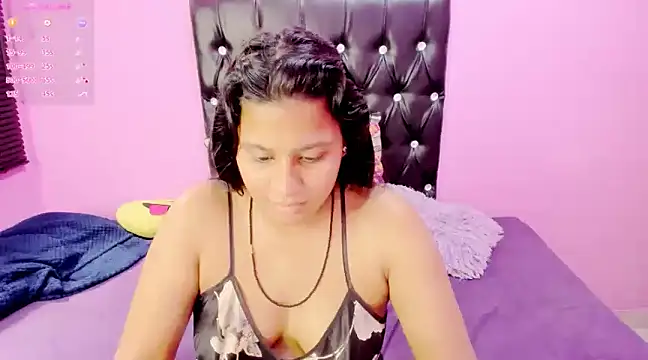 Snapshot of INDIANFLAME chatting on 01-05-25, 10:21 INDIANFLAME online show from 01-05-25, 10:21