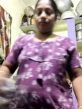 Snapshot of papukurty chatting on 05-18-26, 01:35 papukurty online show from 05-18-26, 01:35
