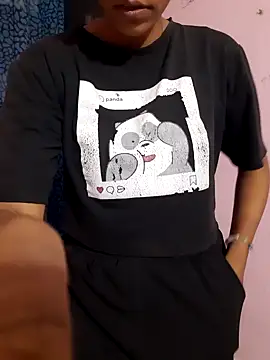 Snapshot of Siya5690 chatting on 11-19-25, 10:26 Siya5690 online show from 11-19-25, 10:26