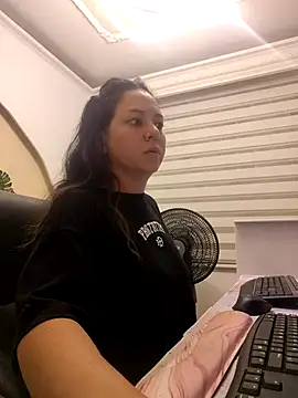 Snapshot of Abbyjoness21 chatting on 11-17-25, 09:42 Abbyjoness21 online show from 11-17-25, 09:42