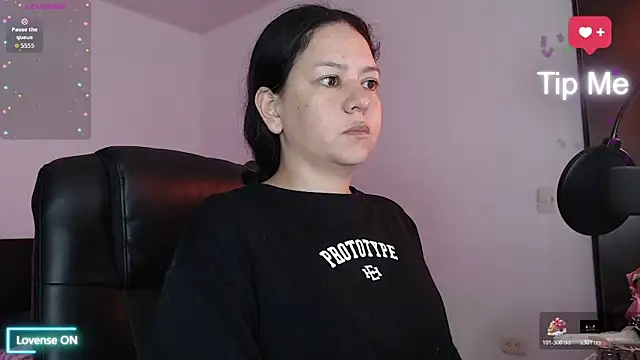 Snapshot of Abbyjoness21 chatting on 11-24-25, 10:04 Abbyjoness21 online show from 11-24-25, 10:04