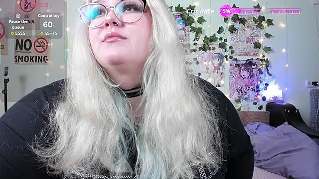  CandyM1lky  online show from 03-21-26, 07:13