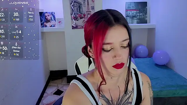 Snapshot of _lucia_21 chatting on 10-04-25, 03:59 lucia 21 online show from 10-04-25, 03:59