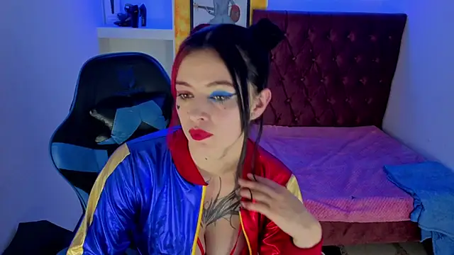 Snapshot of _lucia_21 chatting on 10-11-25, 02:00 lucia 21 online show from 10-11-25, 02:00
