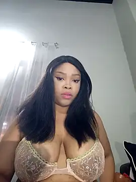 Snapshot of MadamPinky chatting on 12-01-25, 06:02 MadamPinky online show from 12-01-25, 06:02