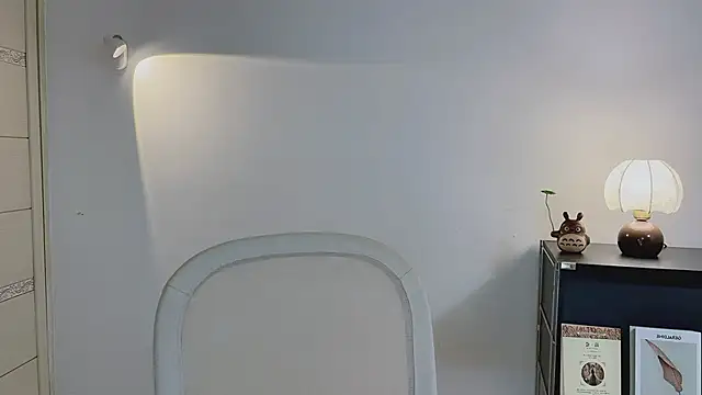 Onechestnut online show from 04-28-26, 05:12