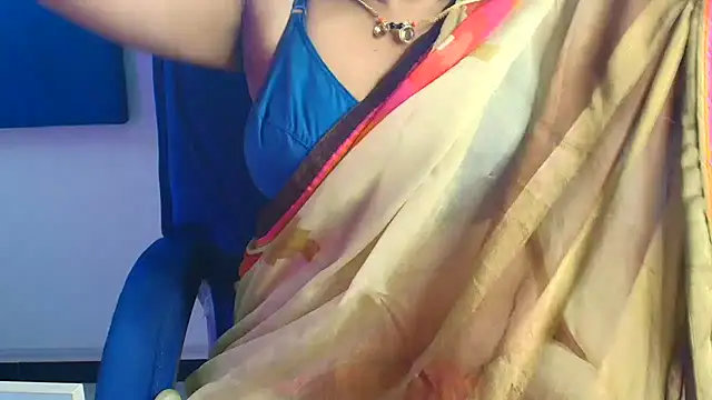 Snapshot of Anjalistar chatting on 07-07-26, 04:37 Anjalistar online show from 07-07-26, 04:37